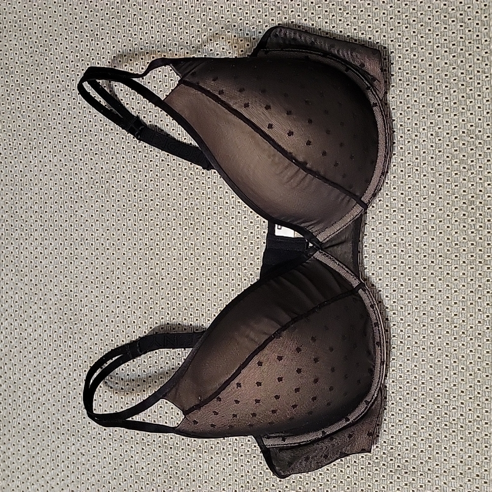 EUC DKNY Black "Broadway Beauty Dots" Lace Contour Underwire Bra  - 36D